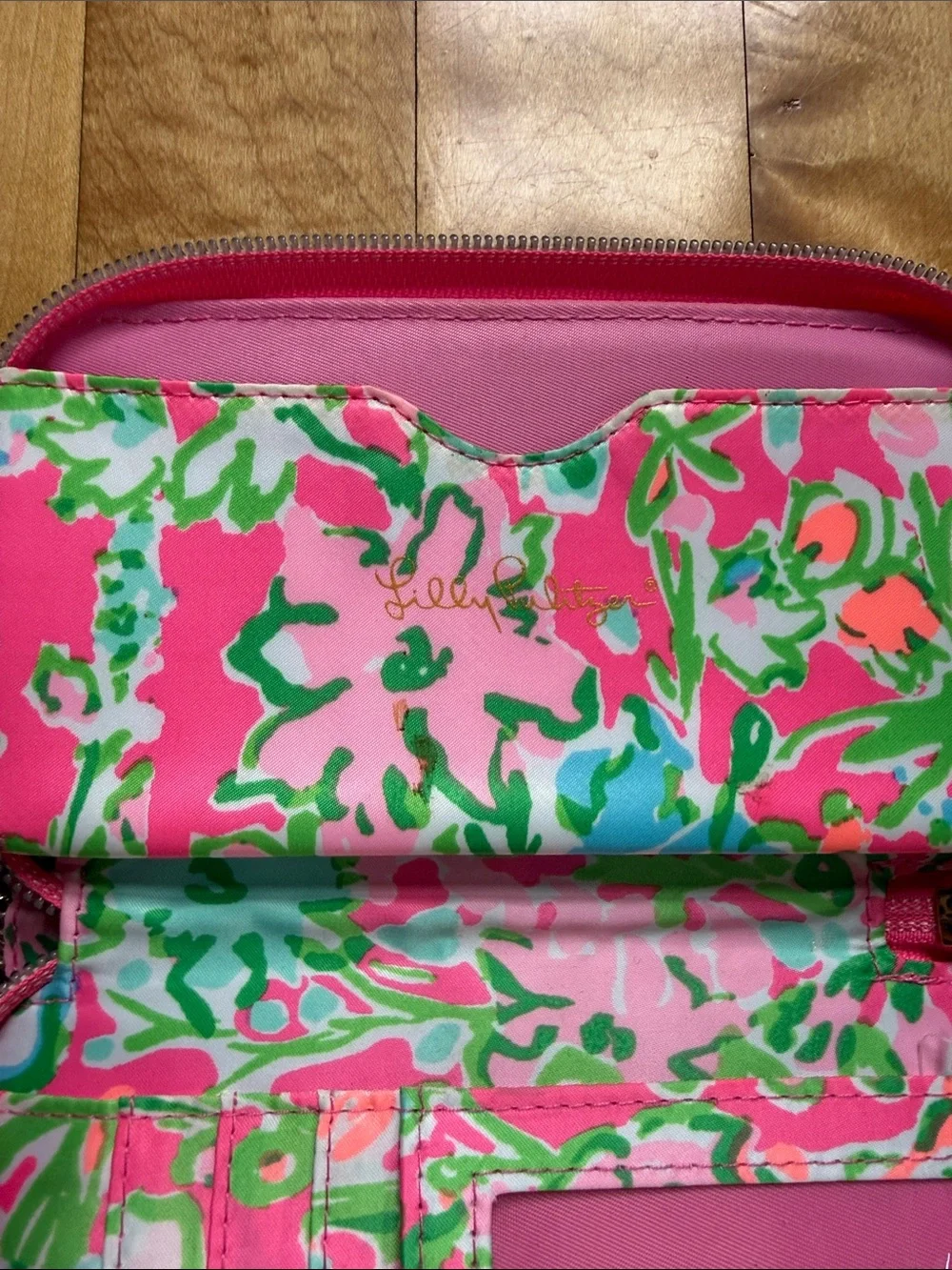 Lilly Pulitzer Bright Pink Floral Wristlet Phone Case with Gold Strap